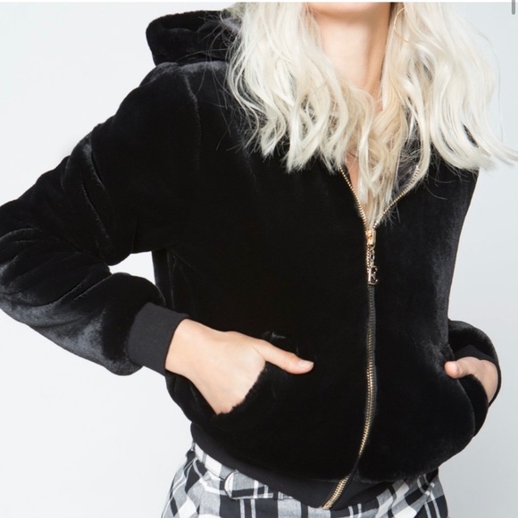 Eggie black faux fur jacket. - Picture 2 of 7